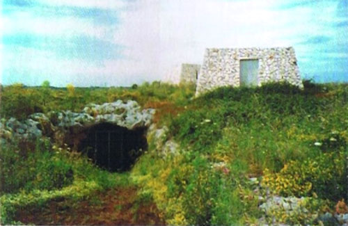 L’ingresso della Grotta dei Cervi
